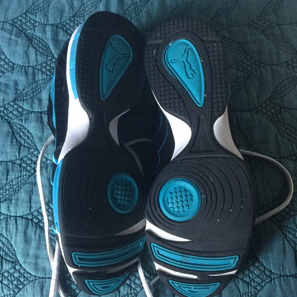 Shoes - Picture 2 of 7